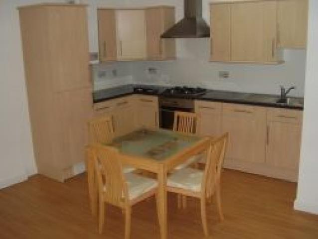 			2 Bedroom, 1 bath, 1 reception Flat			 Ballards Lane, FINCHLEY CENTRAL N12